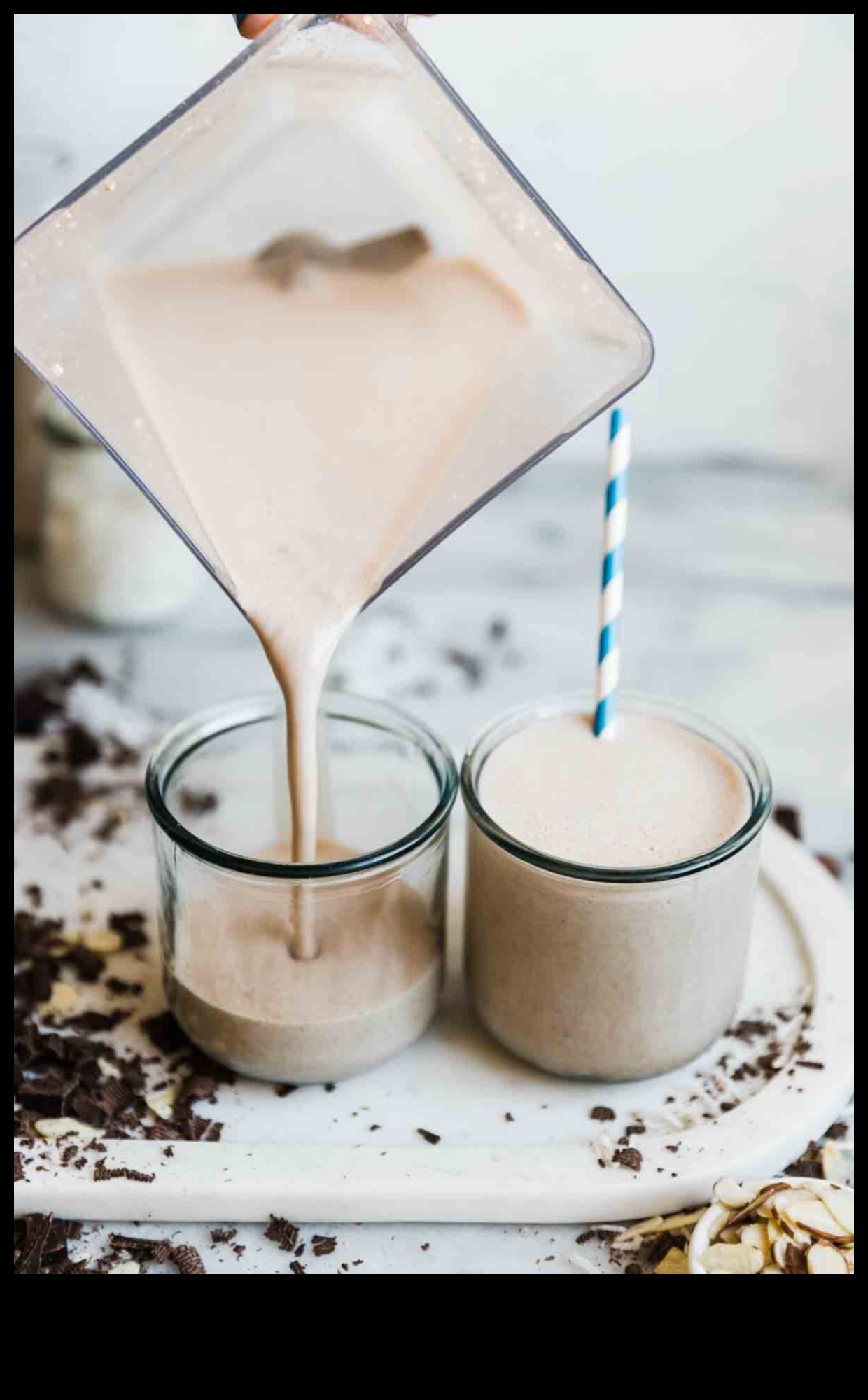 فرحة الصباح: احتساء حليب جوز الهند الكريمي والنقي