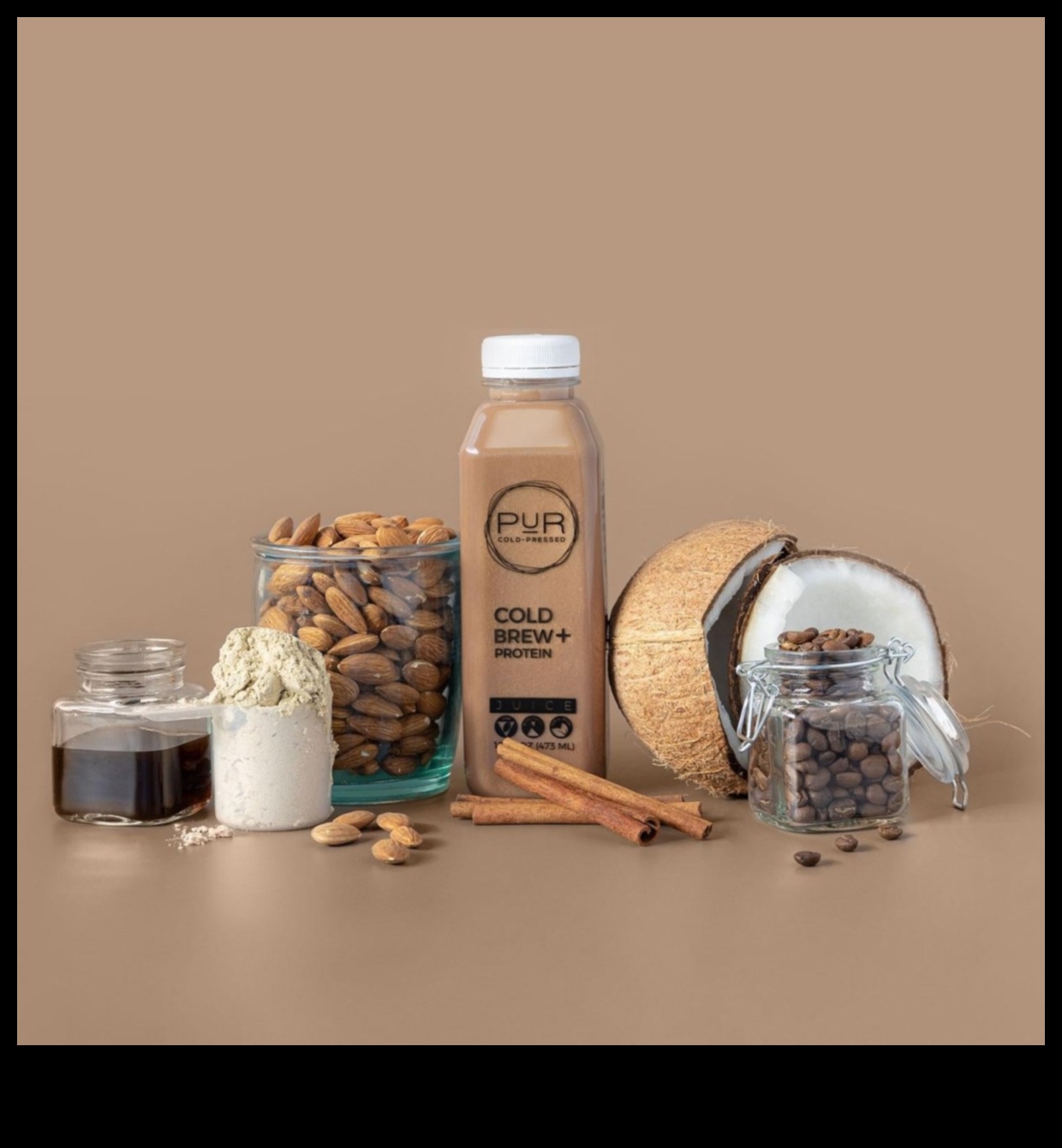 تناغم حليب اللوز: استكشاف حلو وجوزي للإكسير المملوء بالجوز 2 تناغم حليب اللوز: استكشاف النوتات المبهجة للإكسير المملوء بالجوز